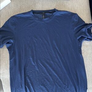 Lululemon Men's Blue Shirt